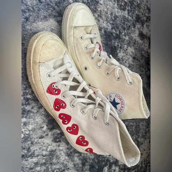 Converse - Picture 1 of 7